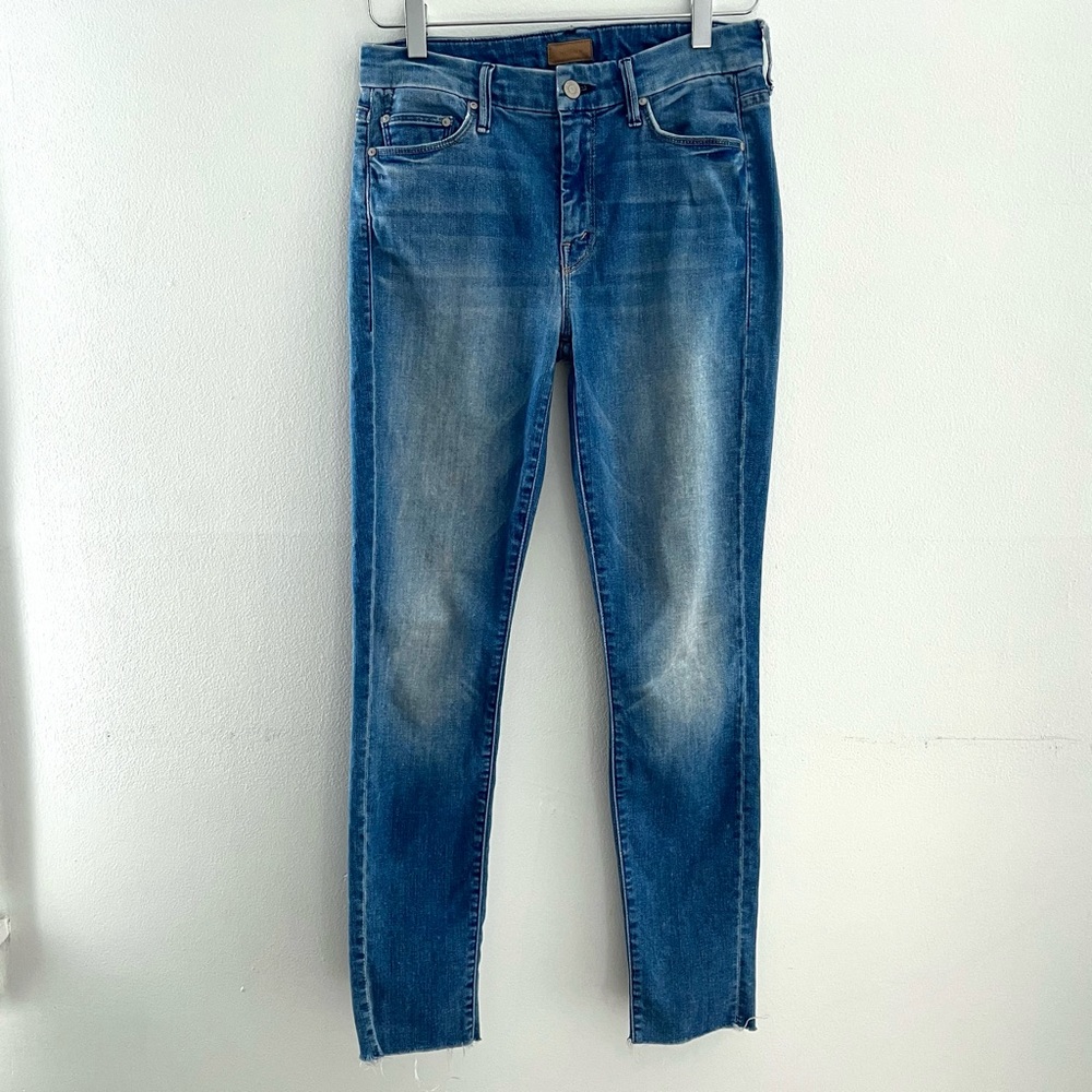 MOTHER Looker Ankle Fray Jeans